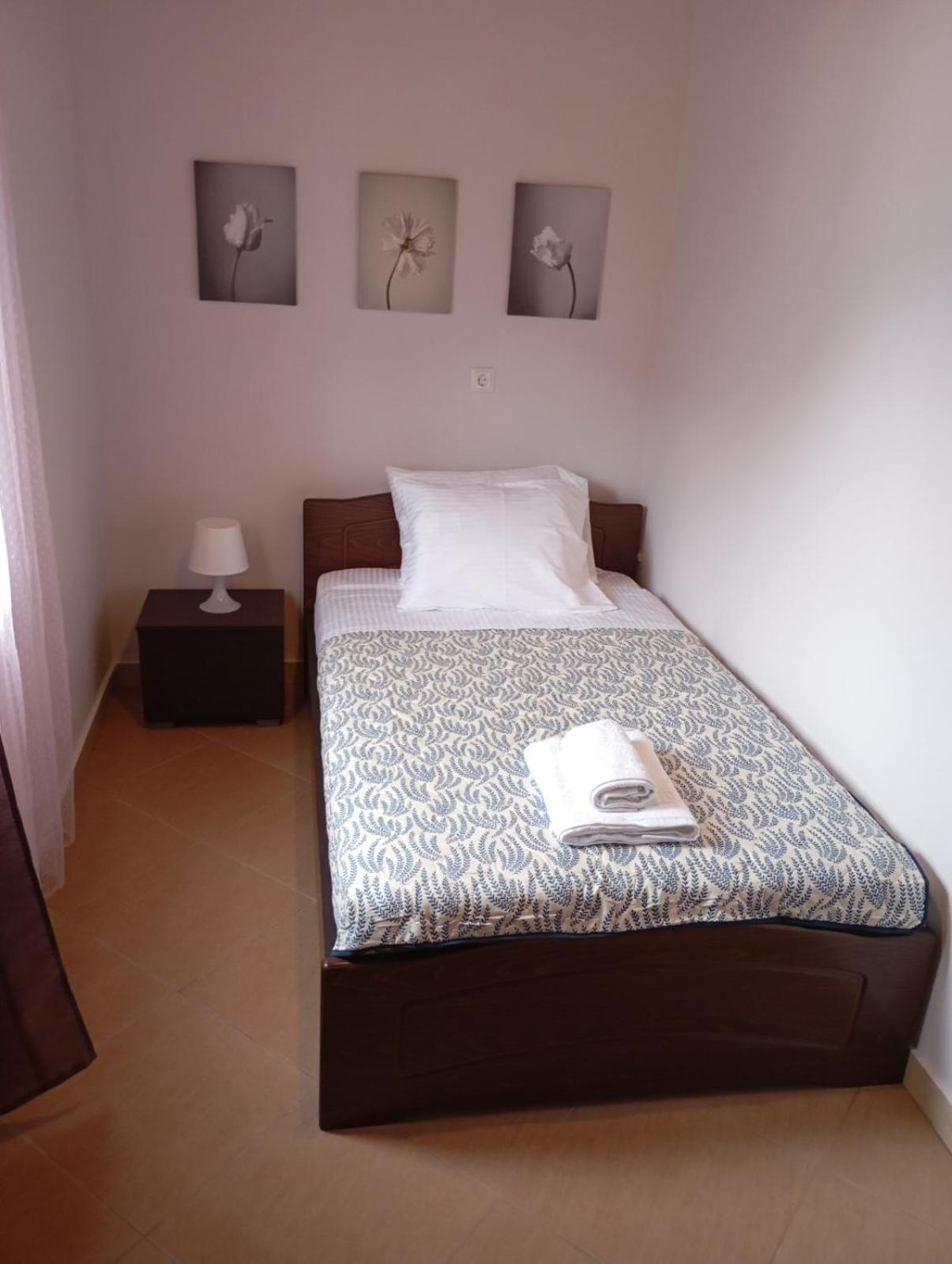Olvia Villa *